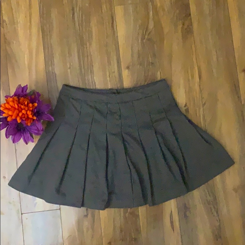 Forever 21 - Picture 2 of 5